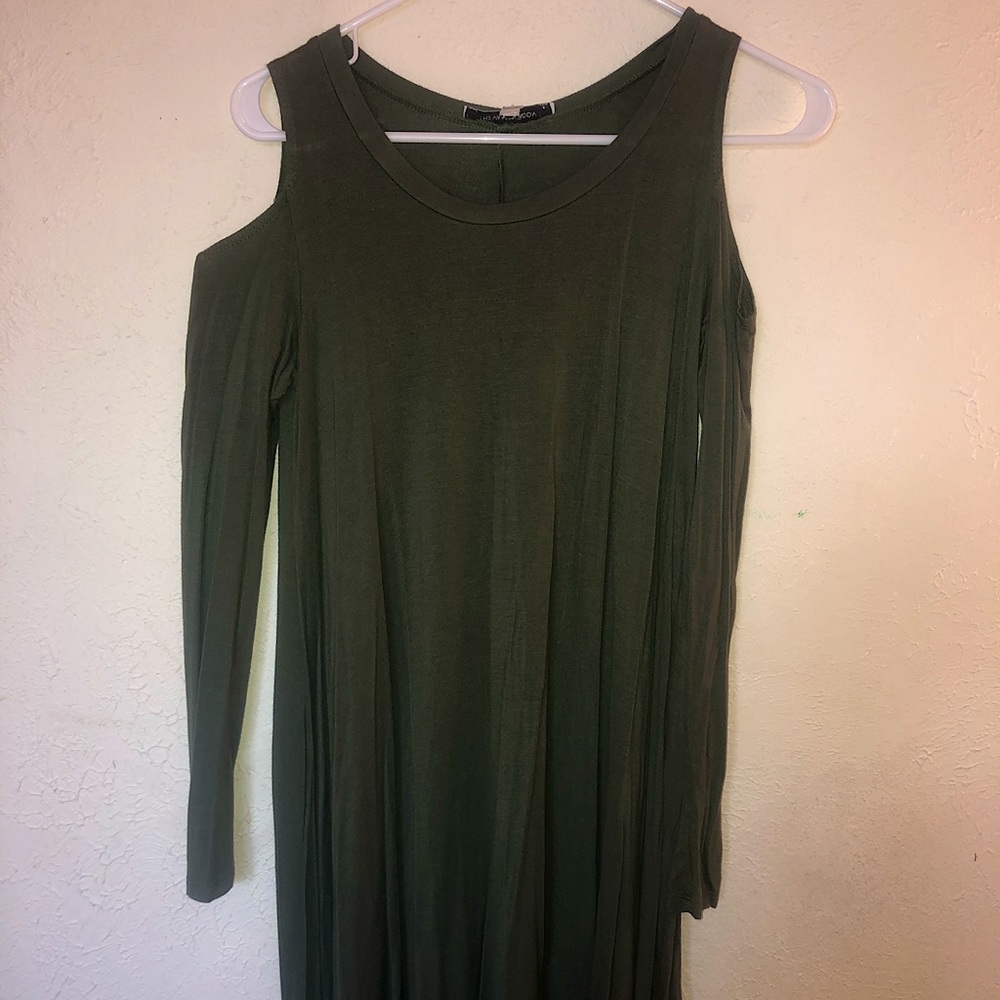 Dark green cold-shoulder dress